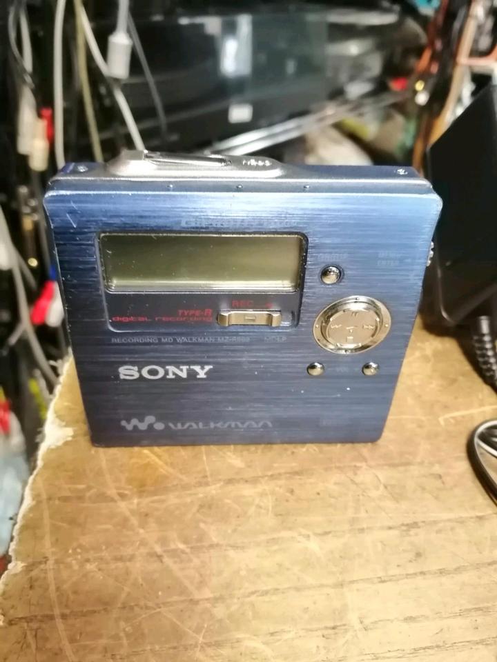 SONY MZ-R909, MD-Recorder + RM-MZR30MP Fernbedienung!