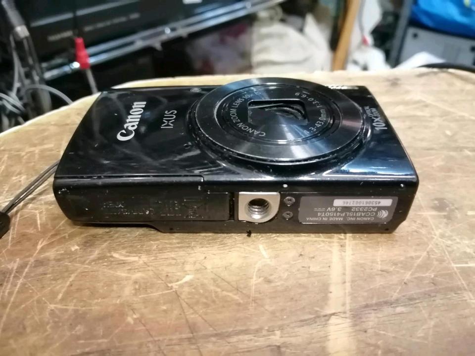 CANON IXUS 190, Digital-Kamera mit Zubehör!!!