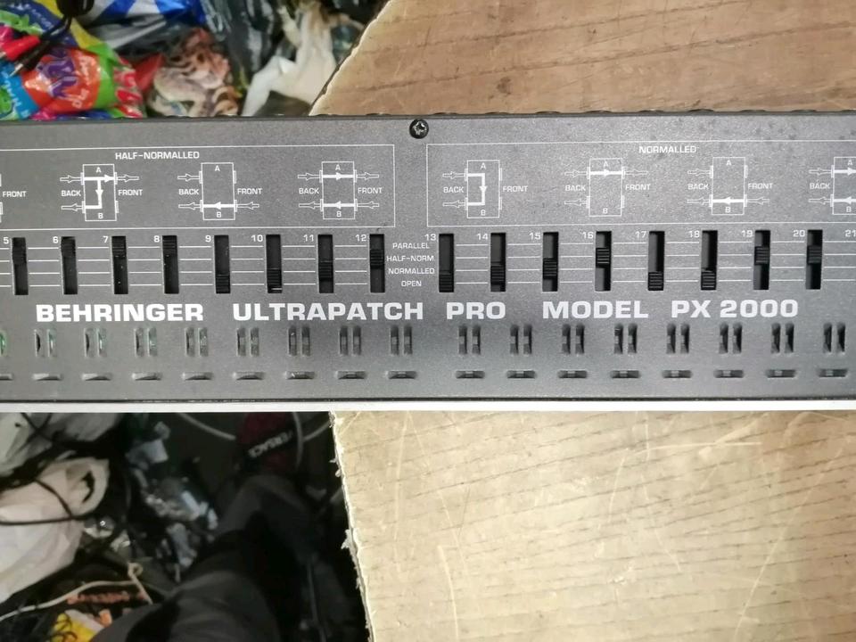 BEHRINGER Ultrapatch Pro PX2000, guter Zustand!!!
