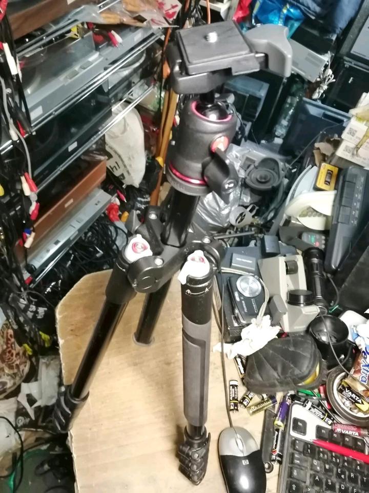 MANFROTTO befree MKBFRA4-BH, Stativ für Kameras!!