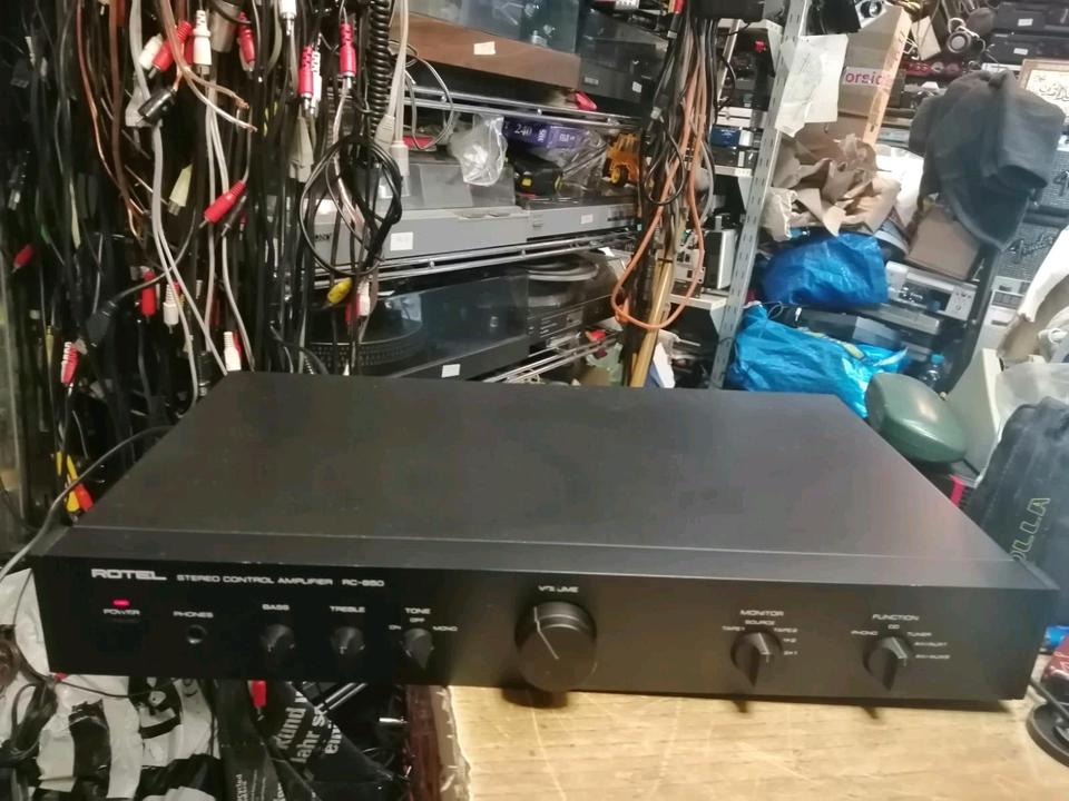 ROTEL RC-850 Stereo Control Amplifier/Vorverstärker!!!