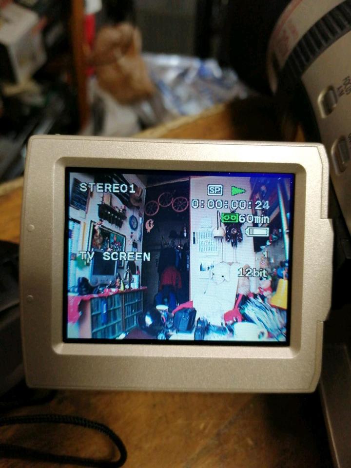 CANON XM2 3CCD Digital Video Camcorder + VL-10Li, mit Zubehör!!!