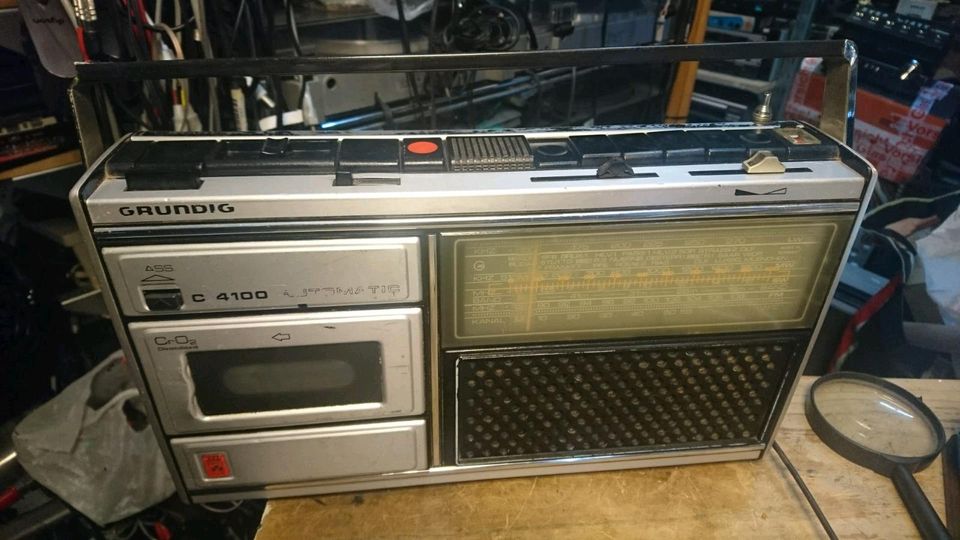 GRUNDIG C4100 automatic, Radio-Cassetten-Recorder, etwas DEFEKT!!