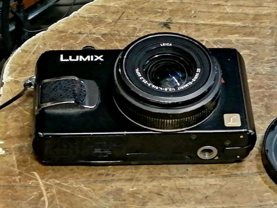 PANASONIC LUMIX DMC-LX2 mm, Digital-Kamera mit Zubehör!!