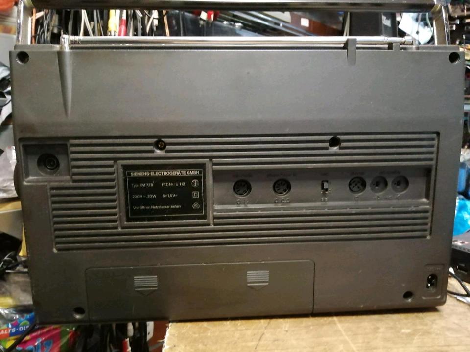 SIEMENS club 728, Radio-Cassetten-Recorder mit Netzkabel!!