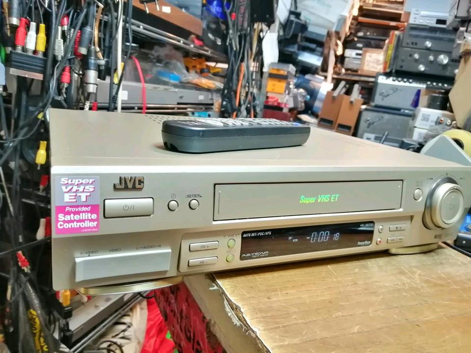 JVC HR-S6700EU, Videocassettenrecorder, guter Zustand!!