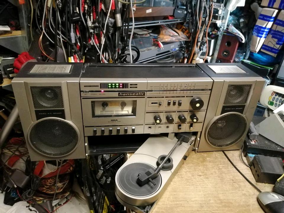 HANSEATIC Havauxes STPR4000, Ghettoblaster mit Plattenspieler!!!