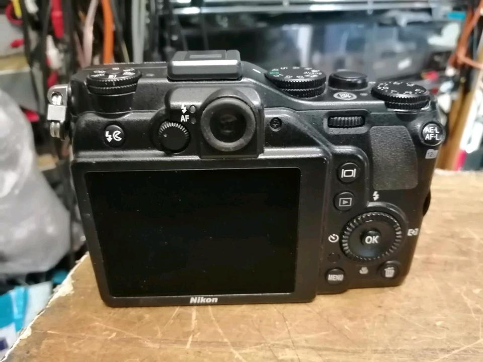 NIKON COOLPIX S7000, Digital-Kamera mit Zubehör!!