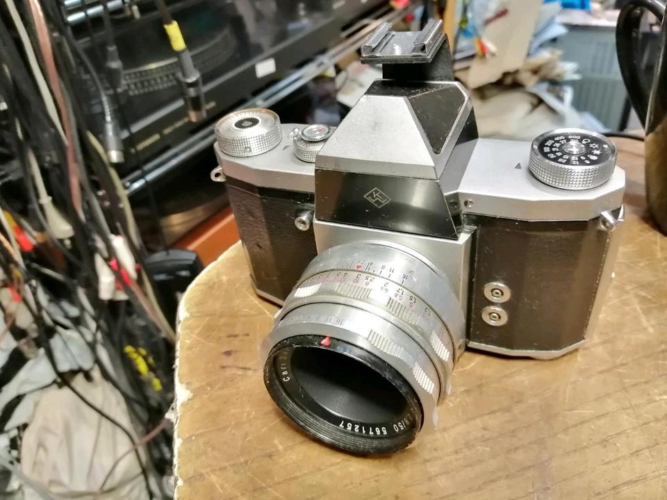 PRAKTICA IVKV, Analog-Kamera he TESSAR Objektiv, guter Zustand!!