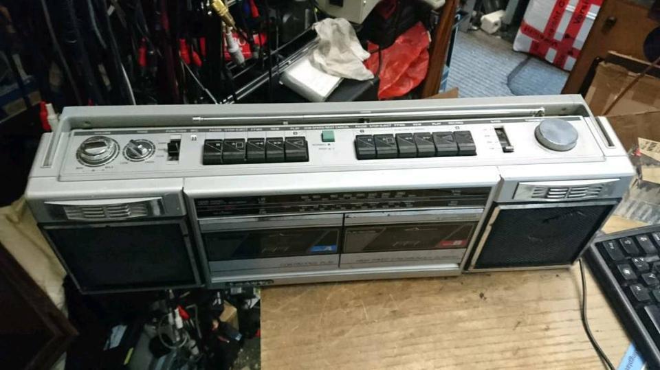 SANYO MW150L, Radio-Doppelcassetten-Recorder, etwas DEFEKT!!