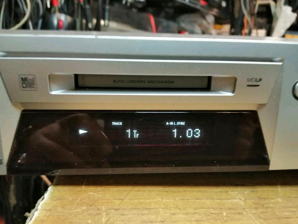 SONY MDS-JE480, MiniDisc-Deck, etwas DEFEKT!!