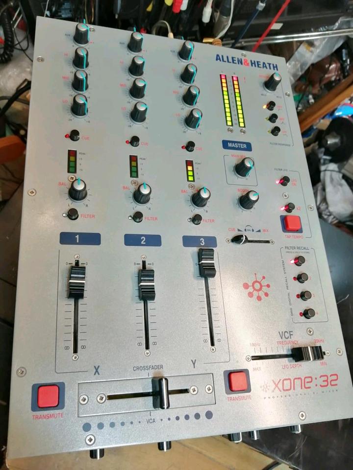 ALLEN & HEALTH xone32, Mixer, guter Zustand!