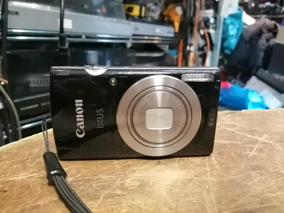 CANON IXUS 185, Digital-Kamera mit Zubehör!!! OHNE SPEICHERKARTE