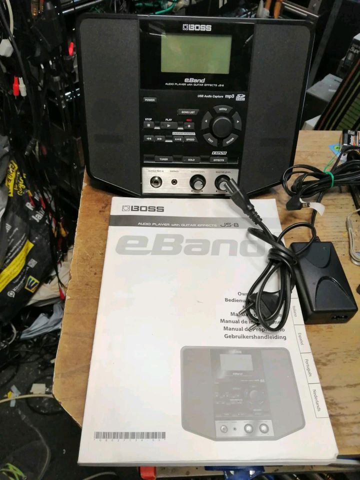 BOSS eBand JS-8, Audio-Player mit Gitarreneffekte + Adapter!!