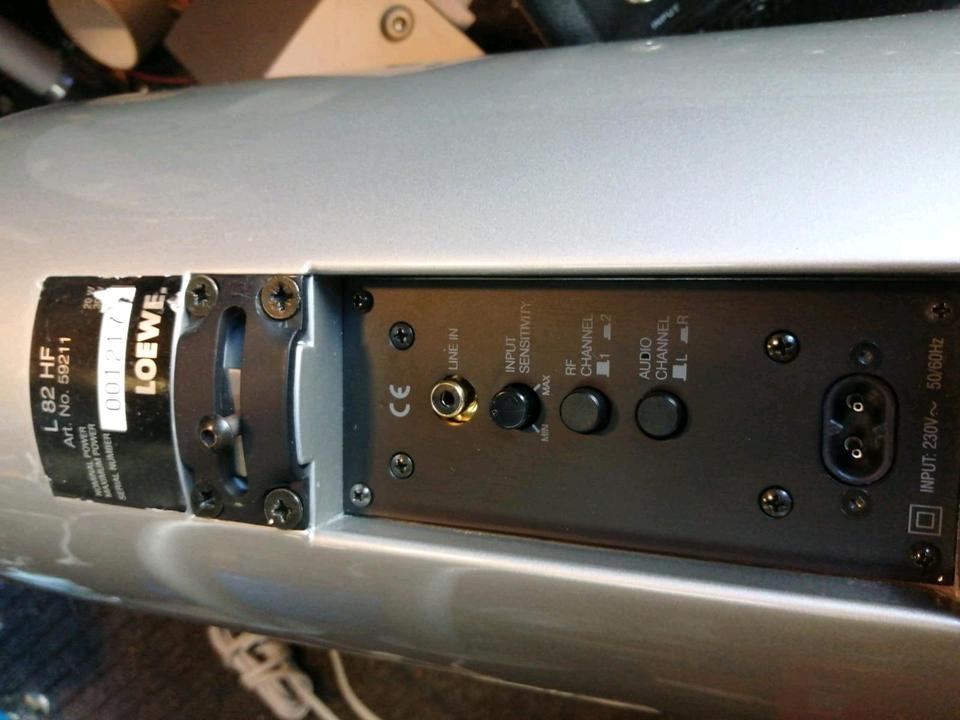 LOEWE L 82 HF, 2 Aktiv-Boxen mit Ständer + Zubehör!!