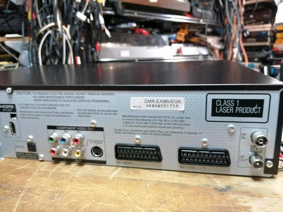 AnzeigePANASONIC DMR-EX98V, DVD-VHS-HDD-Recorder, 250 GB, guter Zustand!