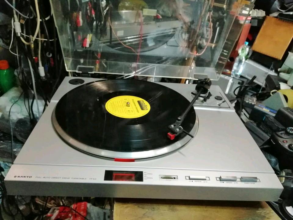 SANYO TP X3, Plattenspieler + AUDIO-TECHNICA Nadelsystem!!
