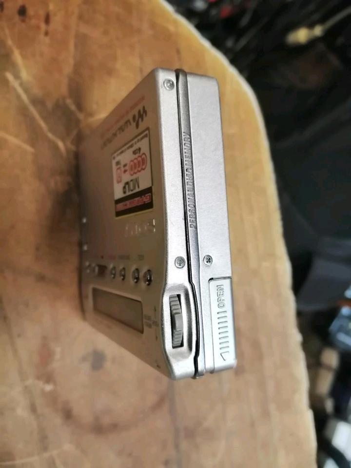 SONY MZ-R900, Portable Minidisc-Recorder mit Zubehör!!!