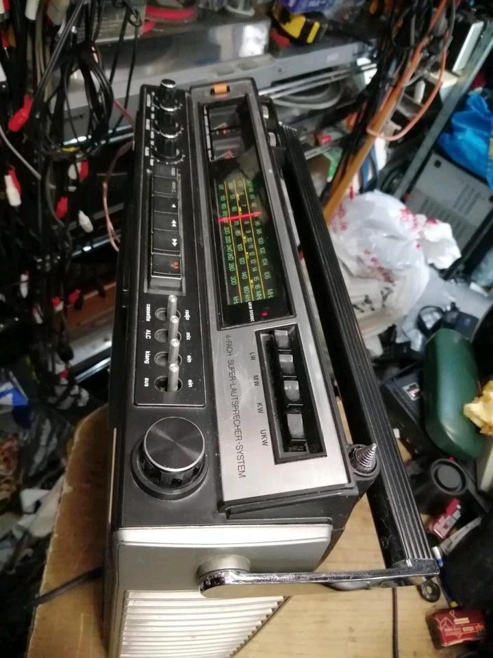 SANKEI TCR-1000V,Radio-Cassetten-Recorder, etwas DEFEKT!!