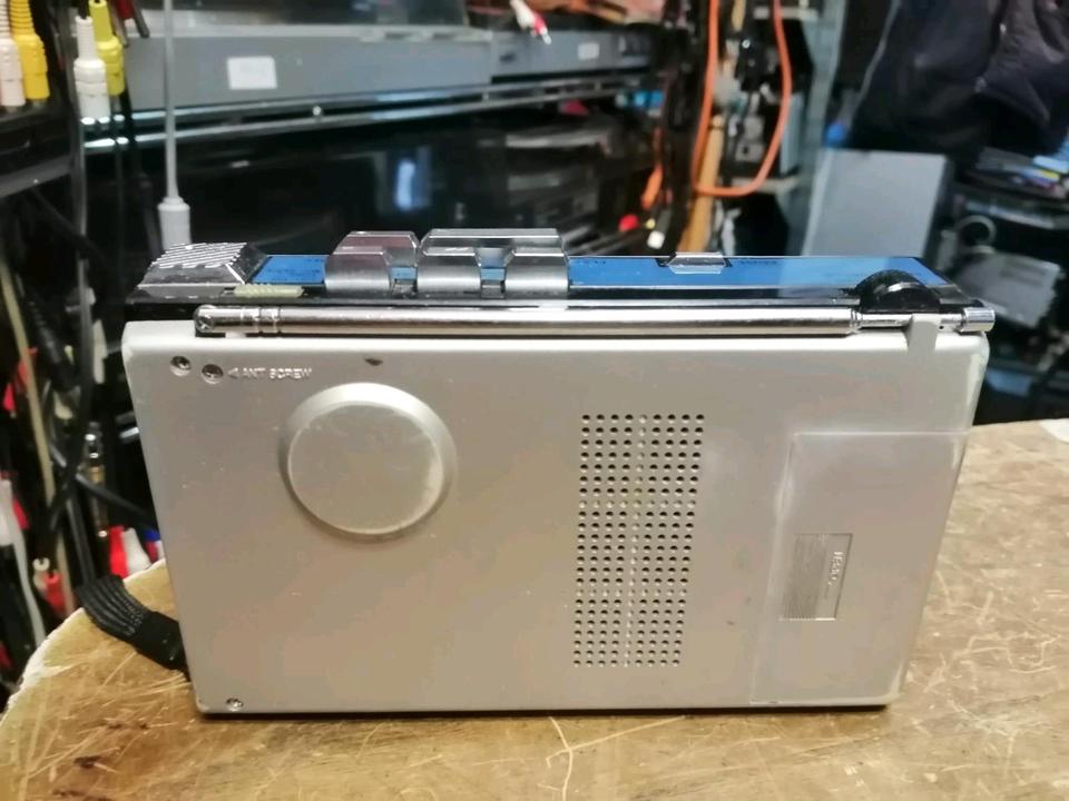SANYO M1780F, Walkman mit Radio, etwas DEFEKT!!