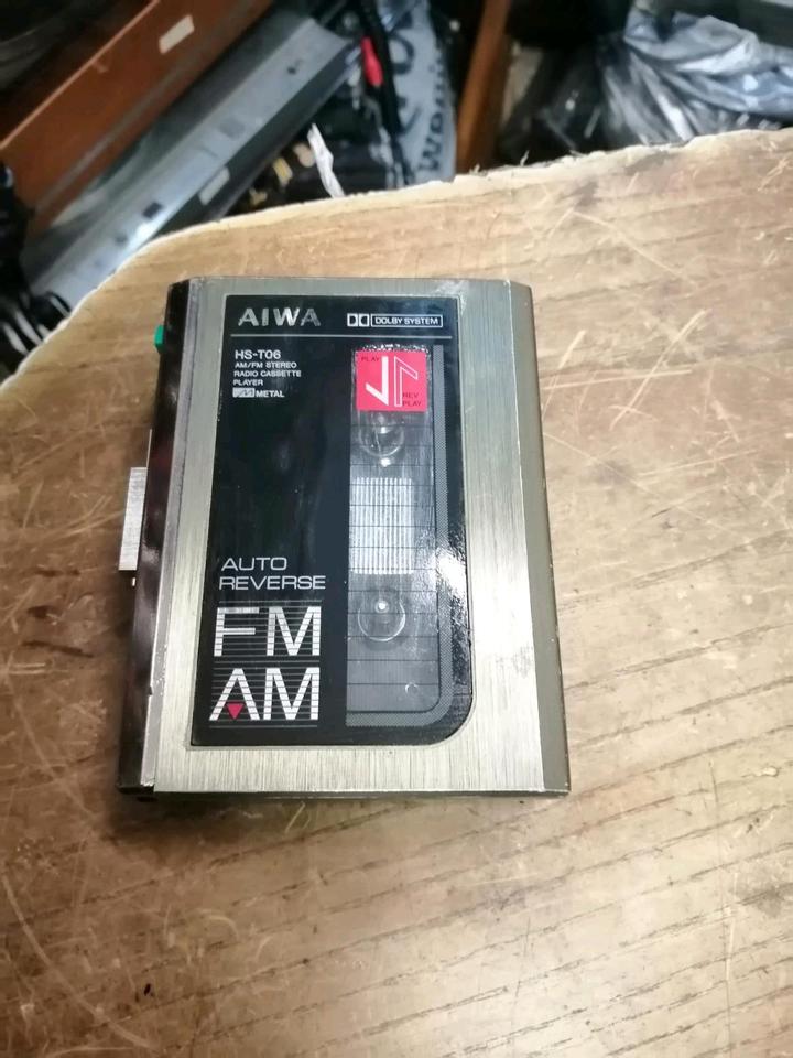 AIWA HS-T06, Walkman mit Radio, DEFEKT!!!