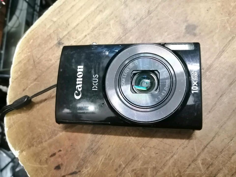 CANON IXUS 180, Digital-Kamera mit Zubehör!!!!