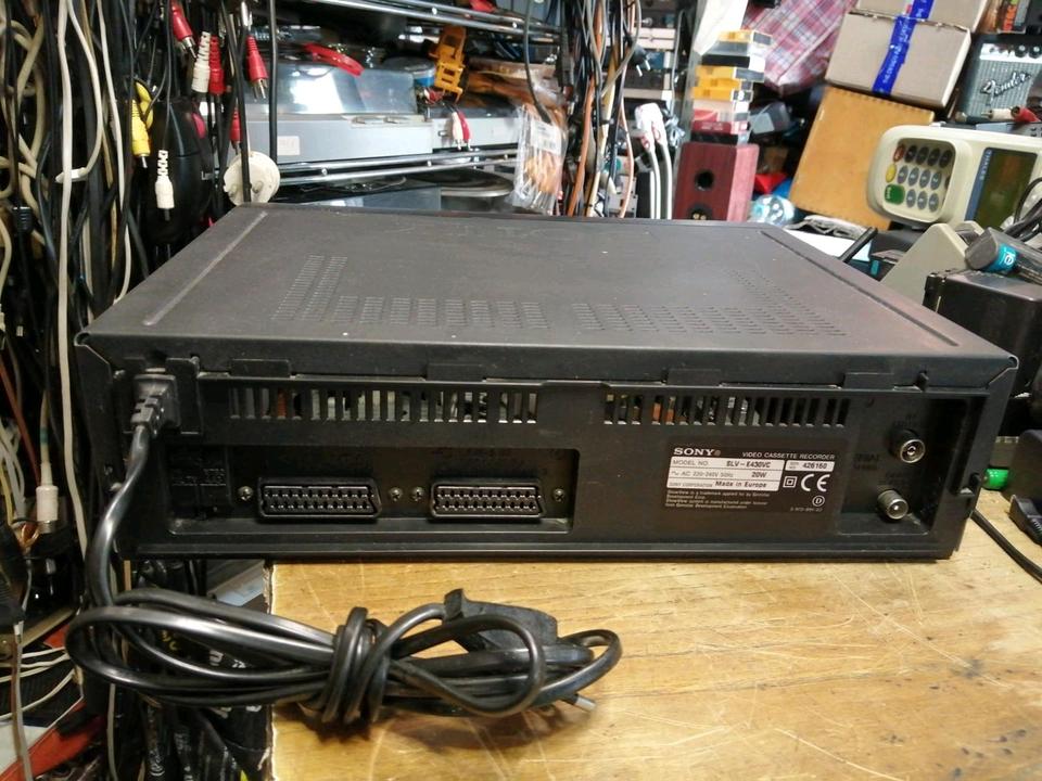 SONY SLV-E430VC, Videocassettenrecorder, guter Zustand!!!