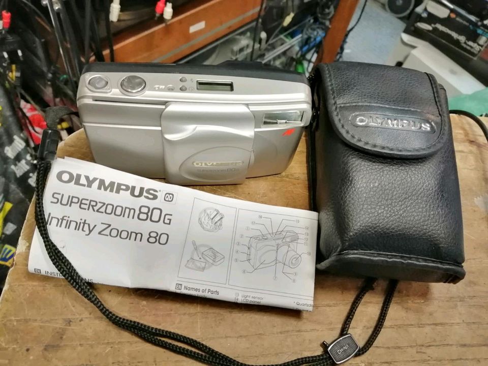 OLYMPUS SUPERZOOM 80G, Analog-Kamera!