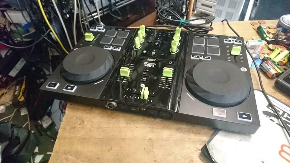 HERCULES DJ Control Air; DJ-MIXER, sehr guter Zustand!