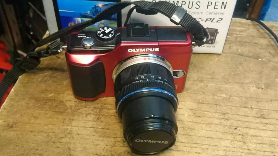 OLYMPUS E-PL2, Digital-Camera mit Objektiv und Zubehör!!