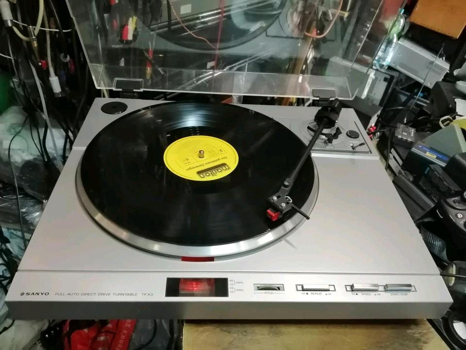 SANYO TP X3, Plattenspieler + AUDIO-TECHNICA Nadelsystem!!