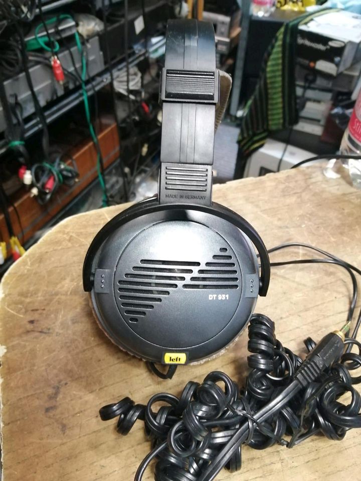 Beyerdynamic DT-931, Kopfhörer, rechte Seite etwas leise!!