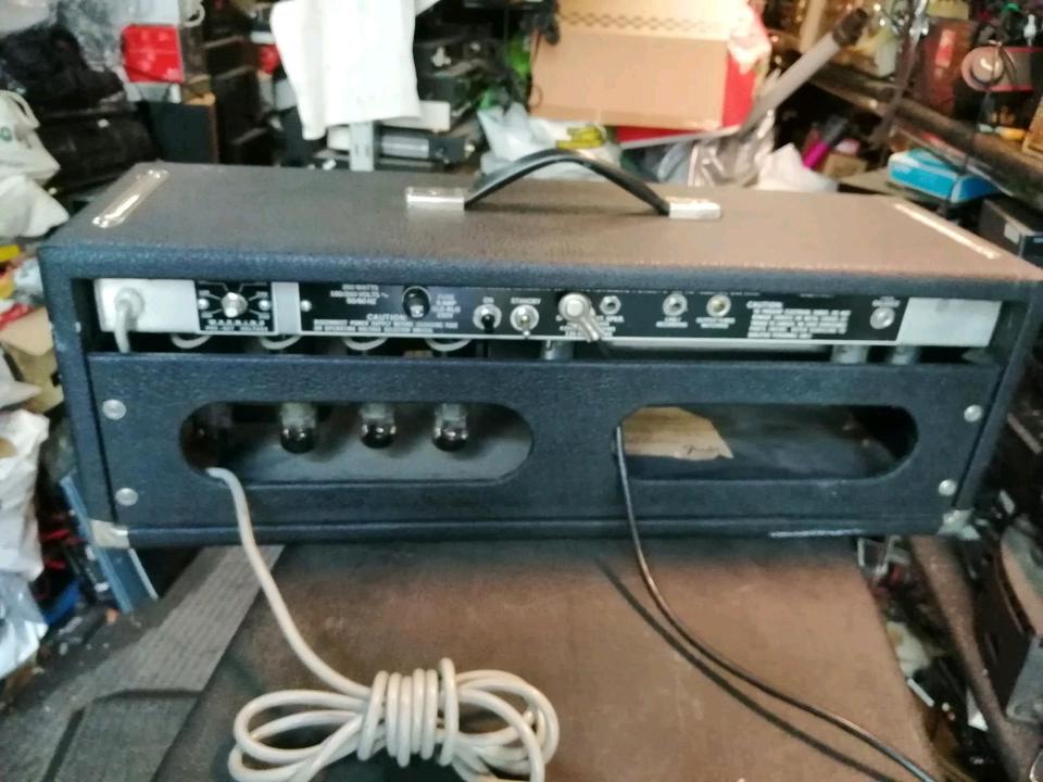 FENDER BASSMAN 135 Röhrenverstärker + BASSMAN Speaker