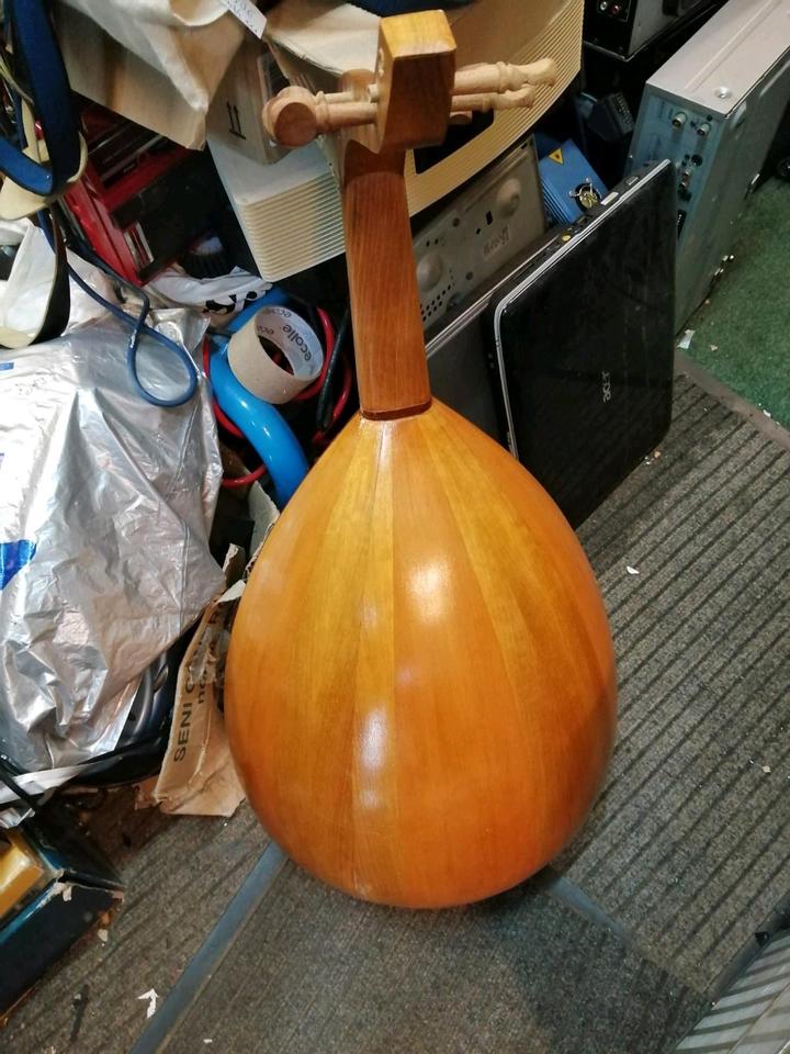 OUD arabisch "Yasen Ali Khalifa" Baujahr: 1990, made in Syrien!!