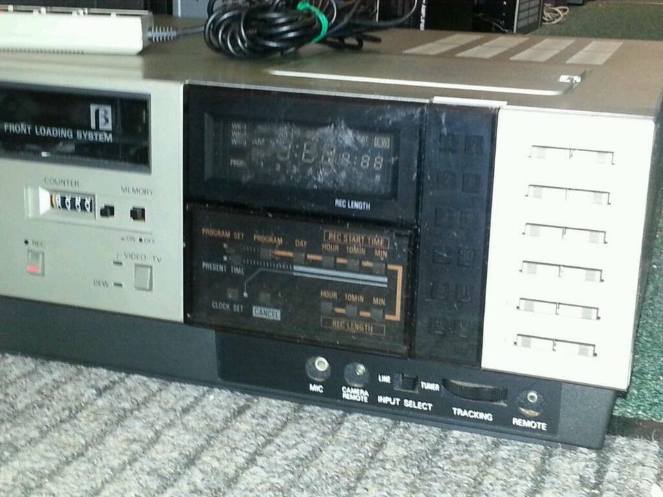 NEC PVC-764E BETAMAX; Videocassetten-Recorder