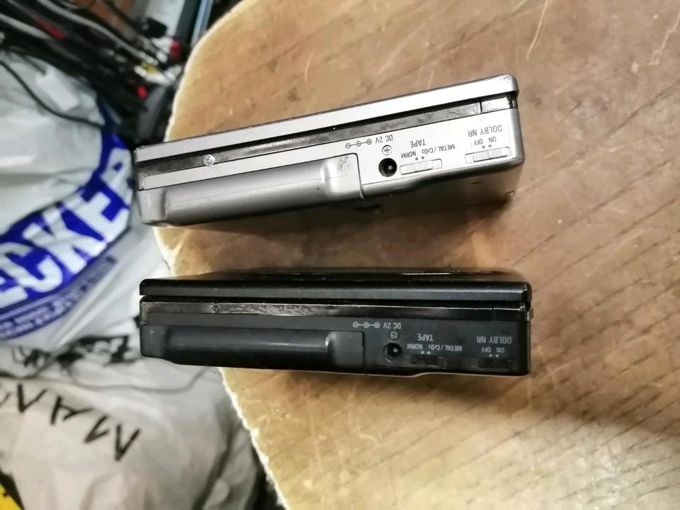 2 AIWA Walkman: HS-PX310 + HS-PX337, beide Walkman sind DEFEKT!!!