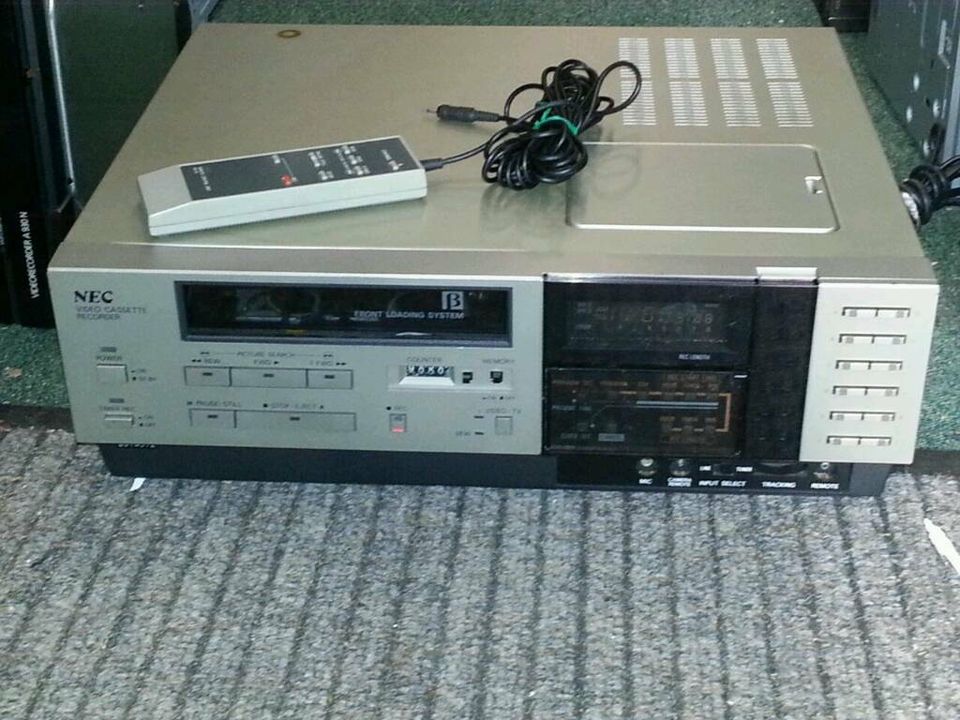 NEC PVC-764E BETAMAX; Videocassetten-Recorder