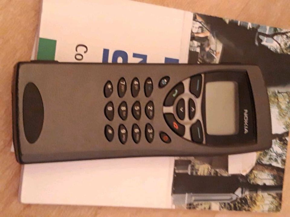 NOKIA 9110; Handy mit Zubehör, sehr guter Zustand