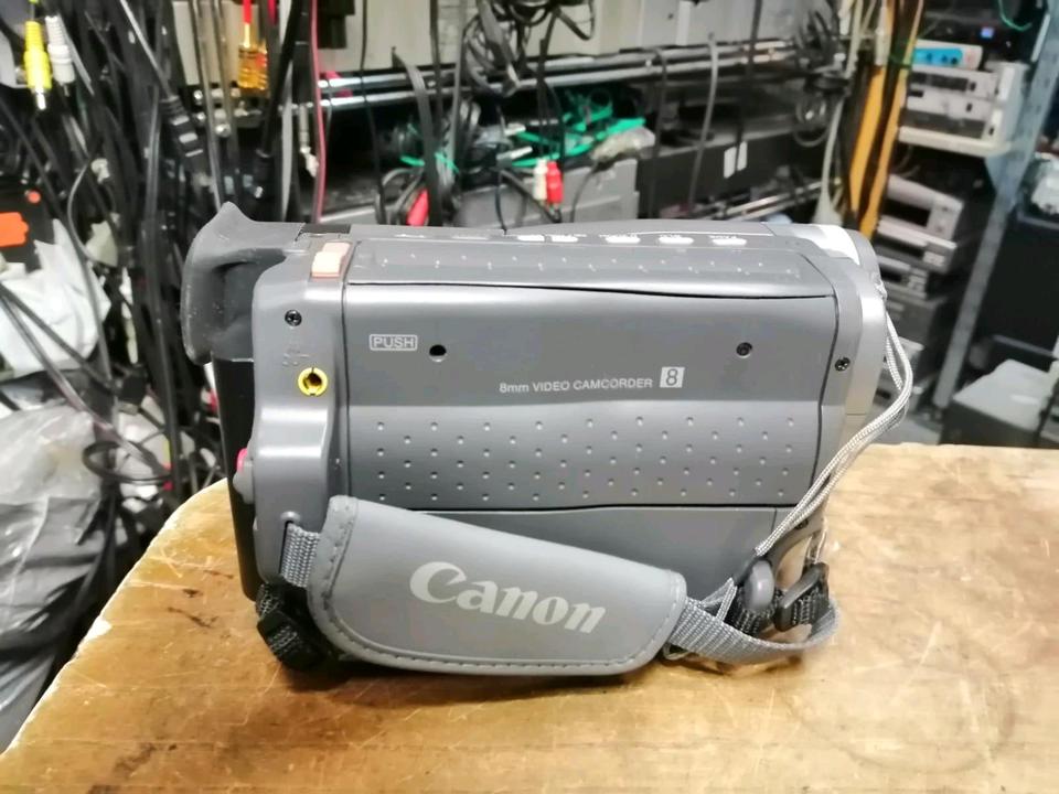 CANON ES820V, Videocamera Hi8 und Video 8 mit Zubehör!!!