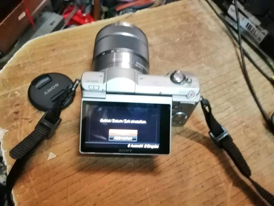 SONY ALPHA ILCE 5000, Digital-Kamera+Objektiv und Zubehör!