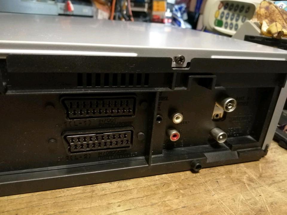 JVC HR-S6850EU, Videorecorder mit Original-Fernbedienung!!