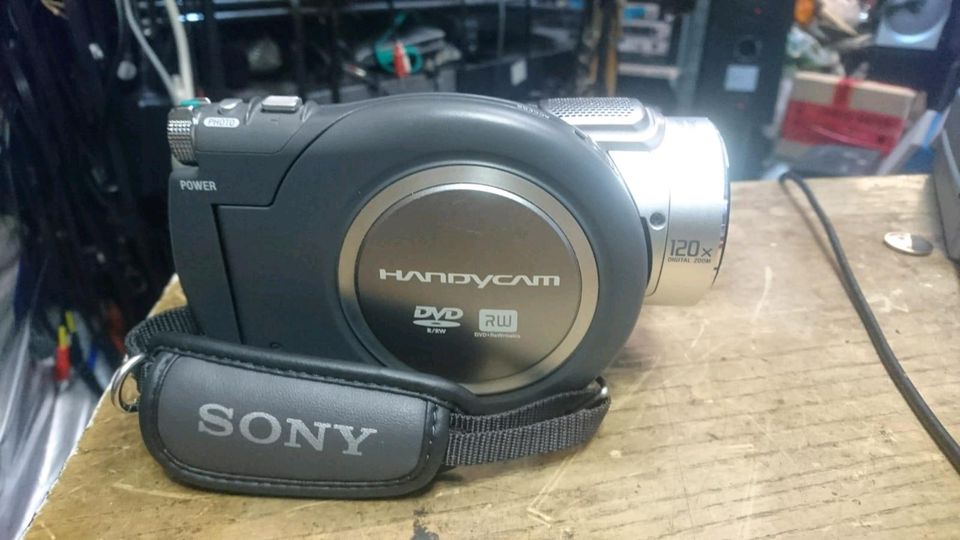 SONY DCR-DVD405E, MiniDVD-Videocamera, mit Zubehör!!