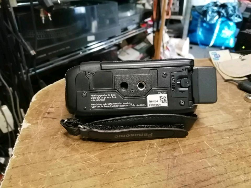 PANASONIC HDC-TM60, Videocamera, OHNE Speicherkarte!!