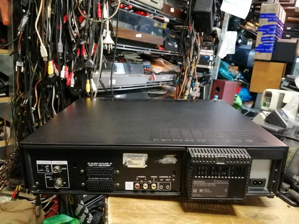 SONY SLV-825VC, Videocassettenrecorder, DEFEKT!!
