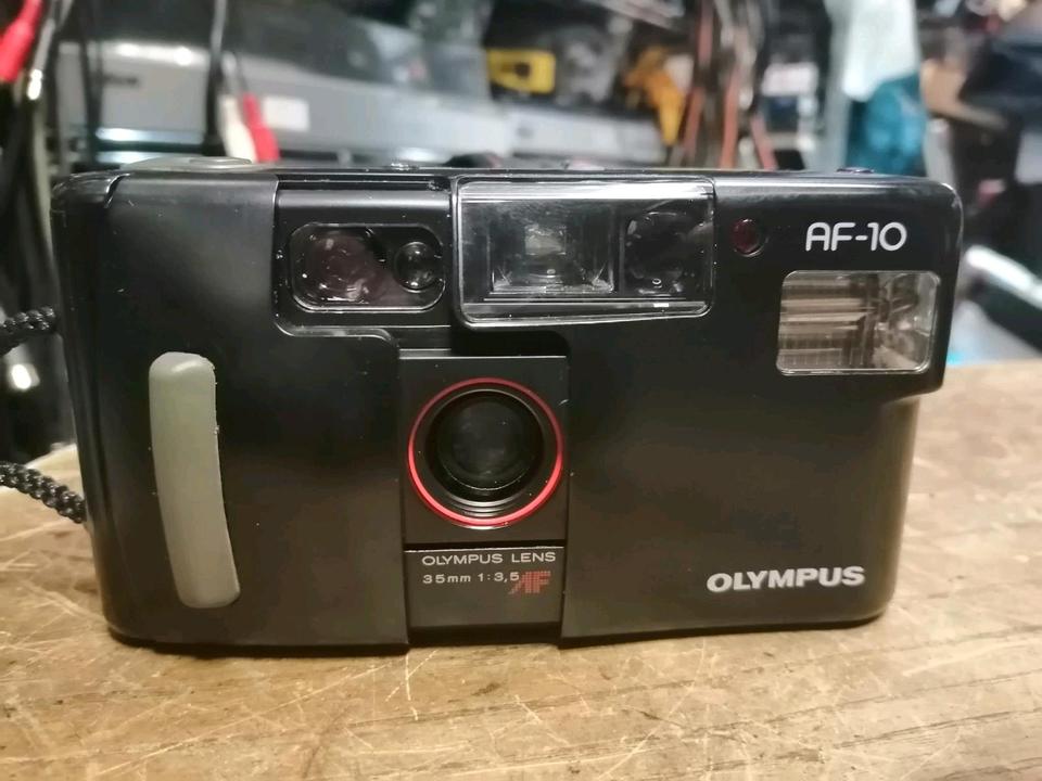 OLYMPUS AF-10, Analog-Kamera mit Original-Tasche!!!