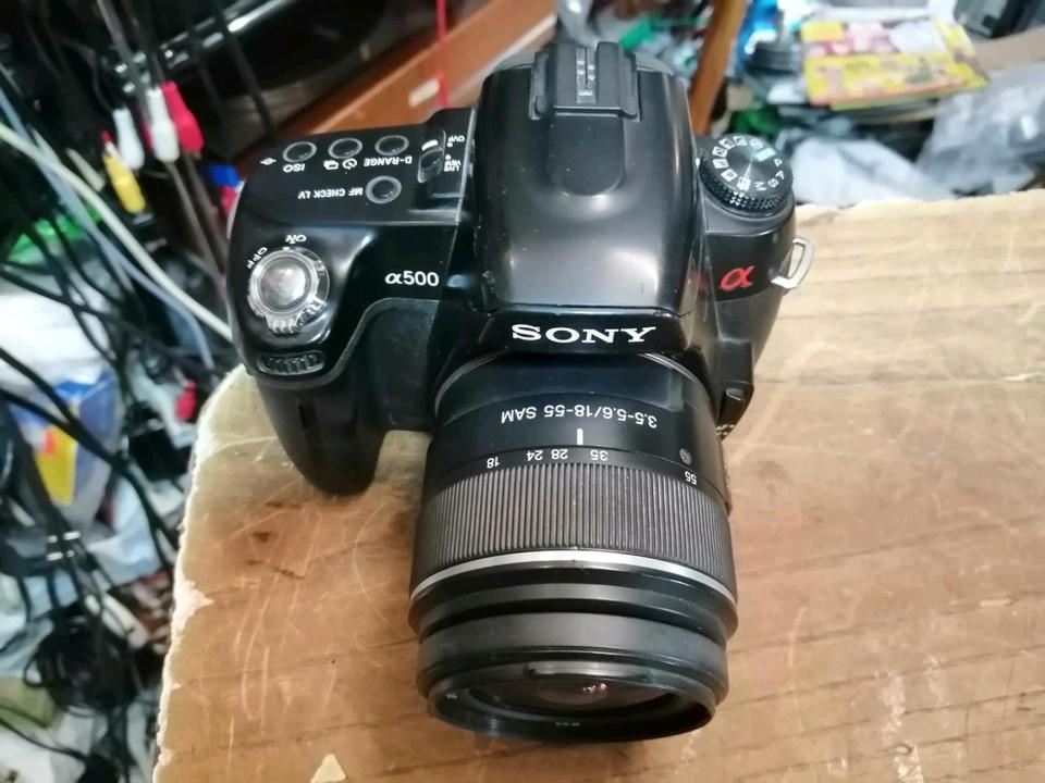 SONY ALPHA 500 Digitalkamera + SONY DT Objektiv + Zubehör!!