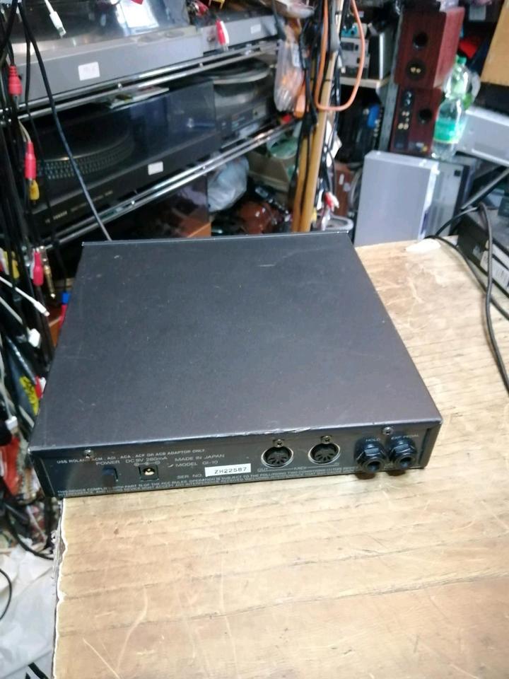 ROLAND GI-10, Guitar-Midi Interface, mit Universal-Adapter!!