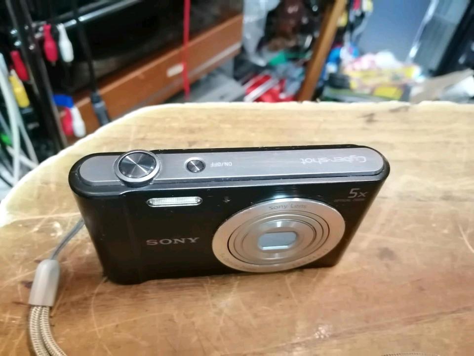 SONY CYBER-SHOT DSC-W800, Digital-Kamera mit Zubehör!!