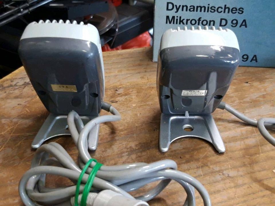 2 AEG D9A Tischmikrofone, 1x neu und 1x gebraucht, 3polig