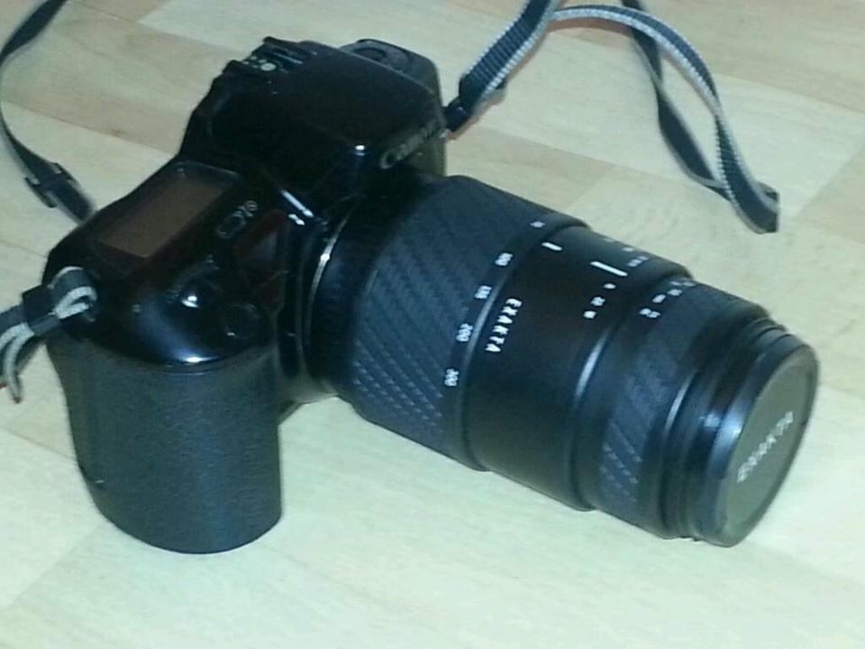 CANON EOS 10 Analog-Camera+EXAKTA Objektiv 70-300mm + HAMA HTMC